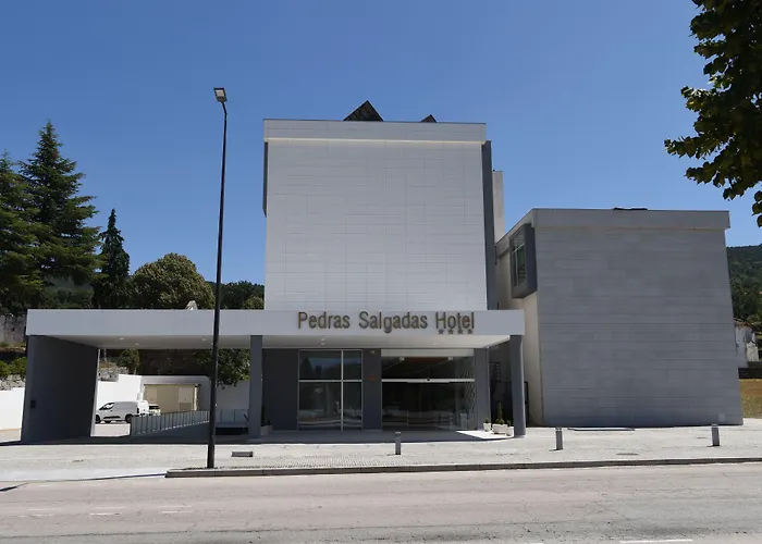 Hotel Pedras Salgadas 4*